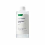 Eqqualberry Swimming Pool Toner 300ml تونر حمام السباحة من ايكوال بيري للتقشير الانزيمي ومعالجة حبوب تحت الجلد والمسام وتفتيح البشرة